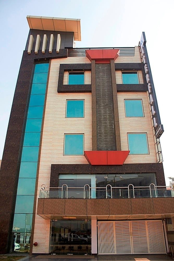 undefined Hotel Waterfall