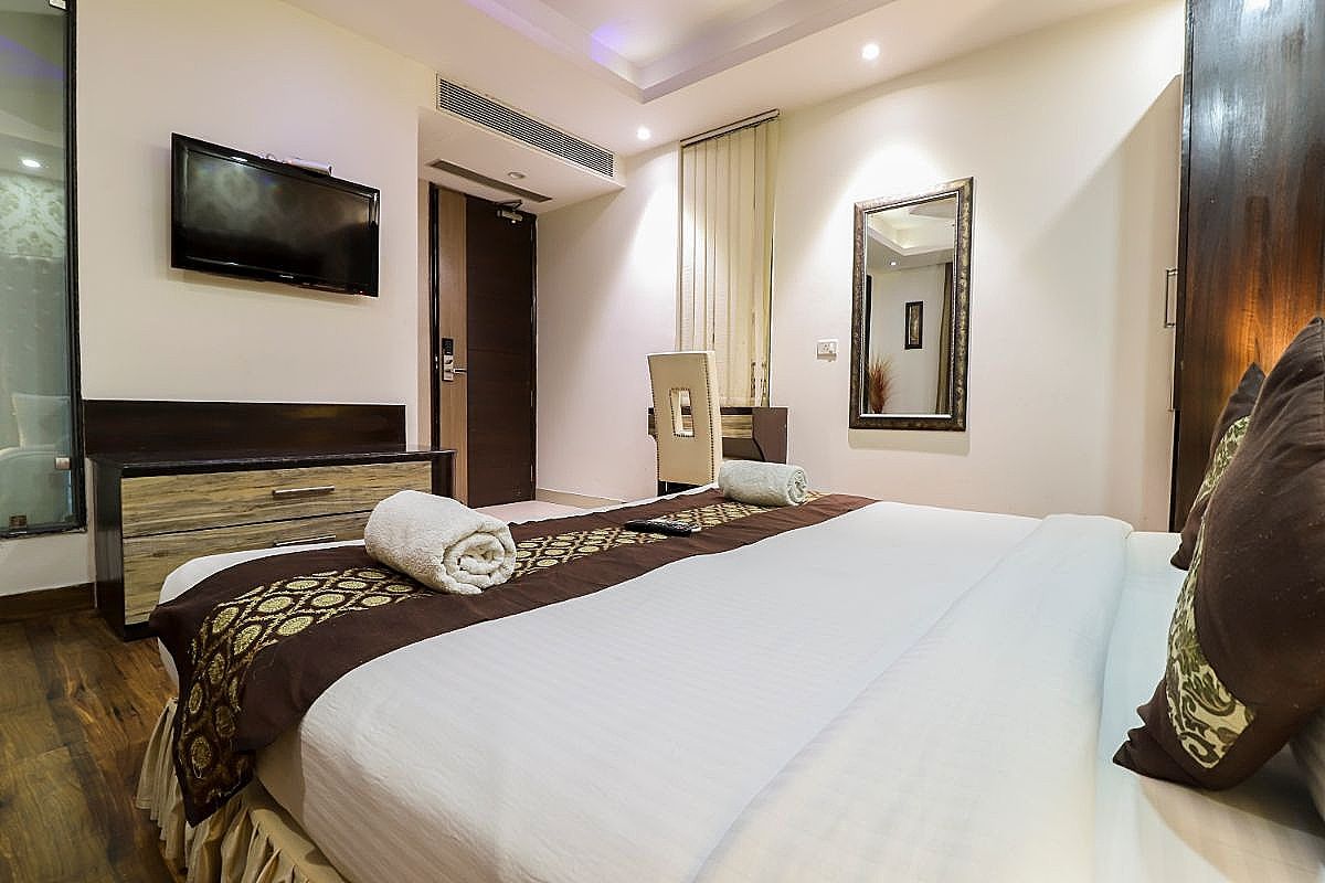 Hotel Waterfall Deluxe Twin Room 2