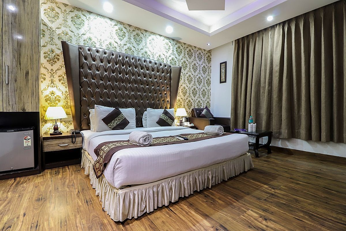 Hotel Waterfall Deluxe Twin Room 3