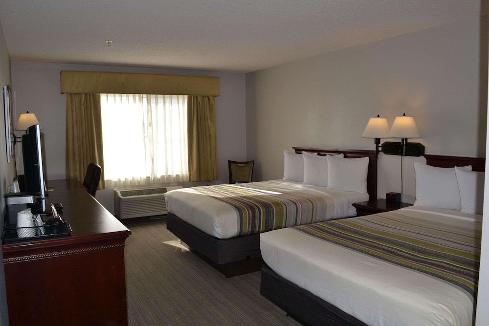 Room, 2 Queen Beds, Non Smoking