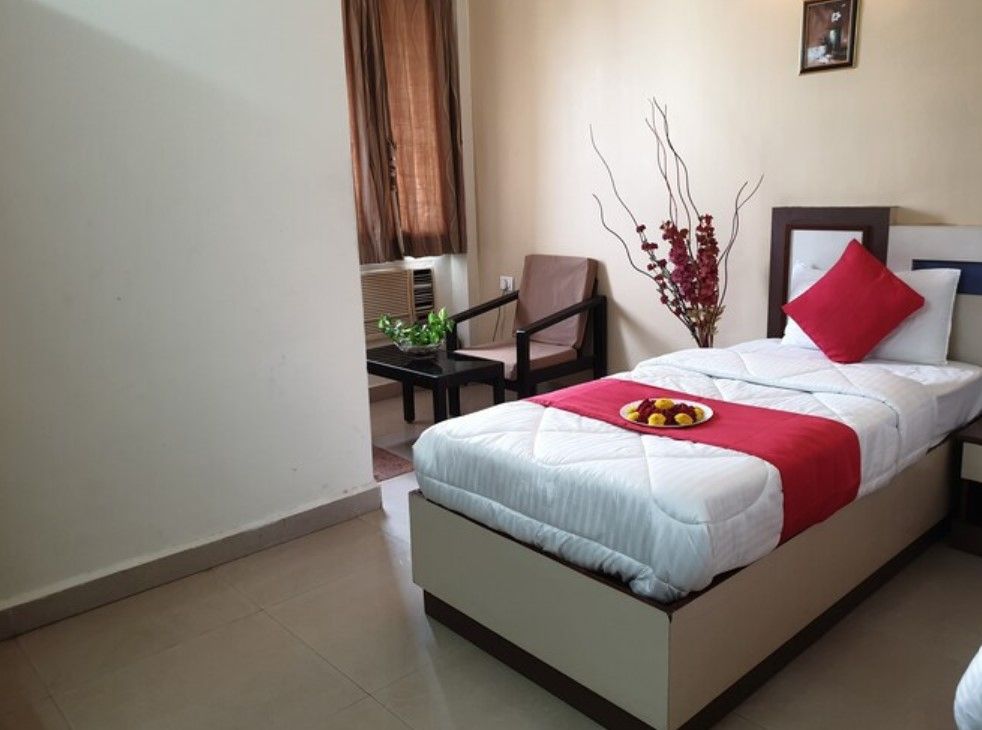 undefined Hotel City Garden 5