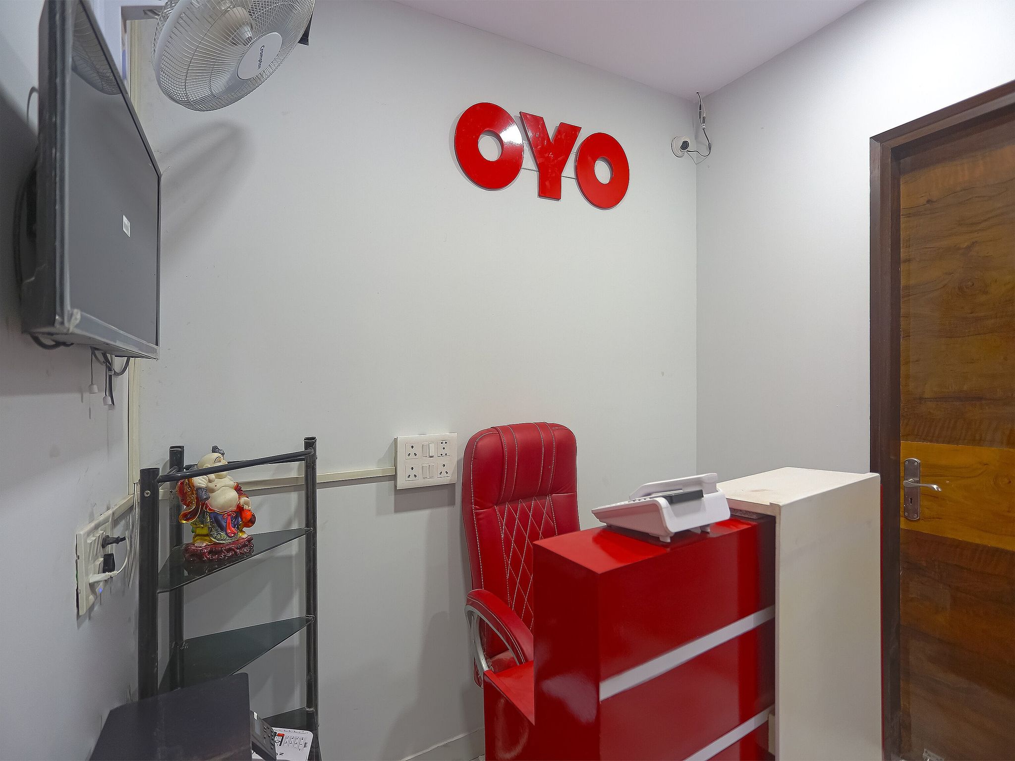 undefined OYO 41215 Three Kings 4