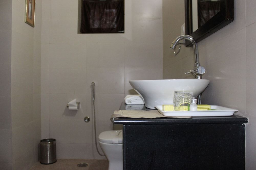 Hotel Bhagwati Vilas Deluxe Room 6