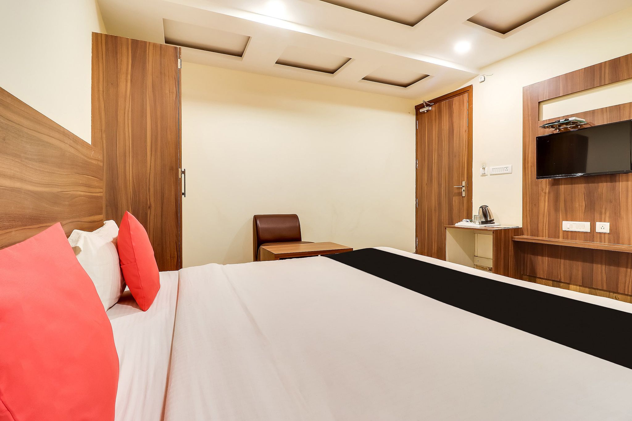 undefined Super Capital O Seven Wonders Inn Near Sahara Ganj Mall 10
