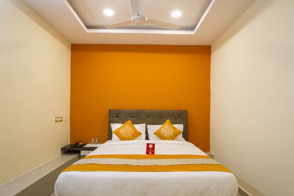 OYO 3968 Chandras Residency Double or Twin Room 8