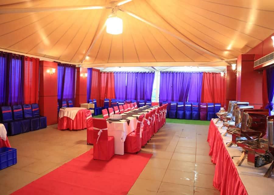 Banquet hall