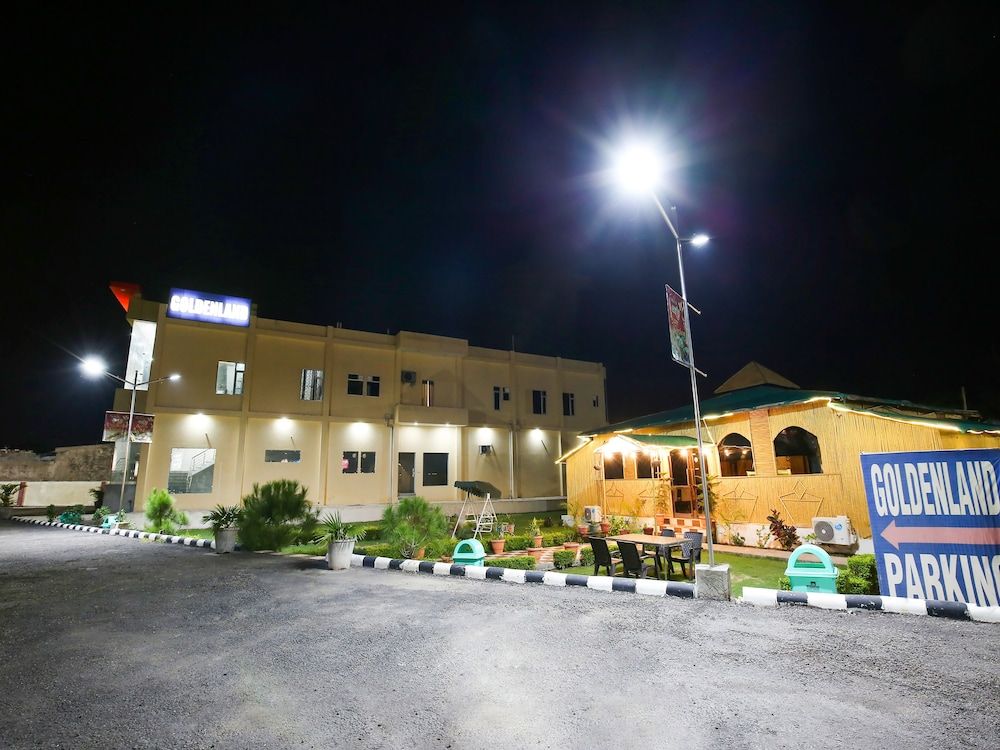 undefined OYO 47577 Hotel Goldenland