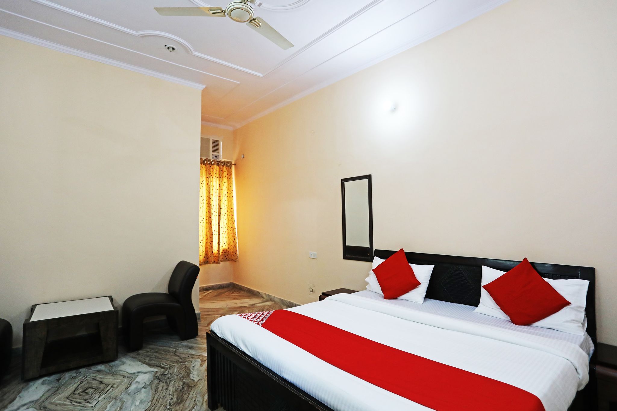 OYO Shree Krishna Resort Classic 3