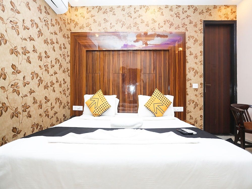 Hotel Luxury Stay Business Class with Airport Drop 2