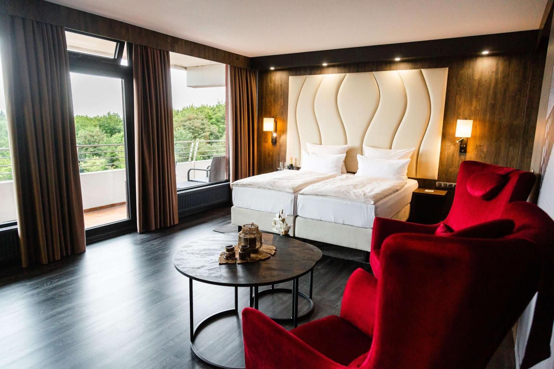 Premium Comfort Room with Forest View