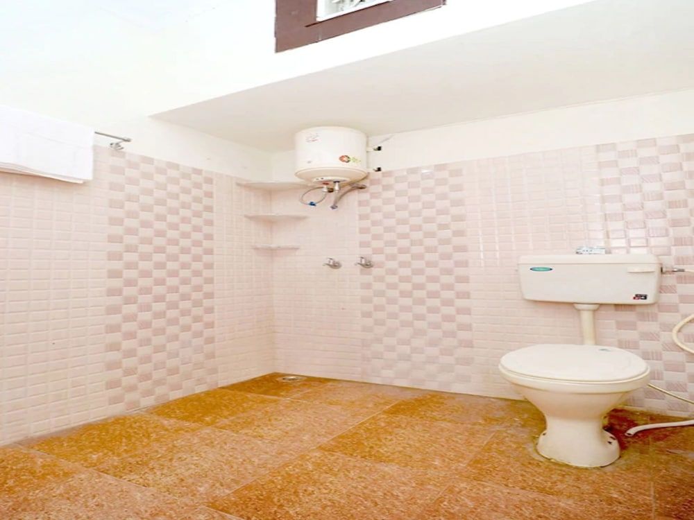 OYO 41568 Hotel Orchid Standard Double Room 11