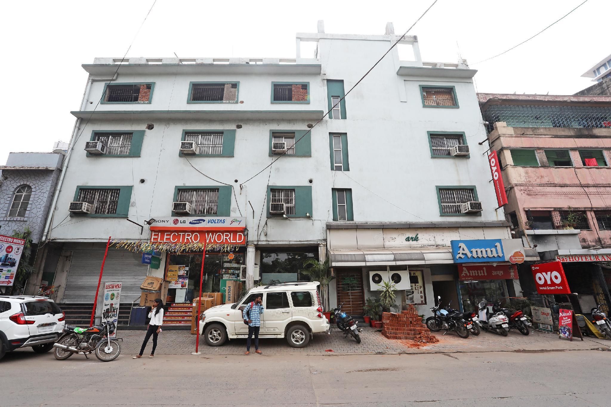 Collection O Greenpark