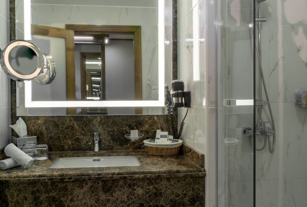 Landmark Amman Hotel & Conference Center Premium Room 9