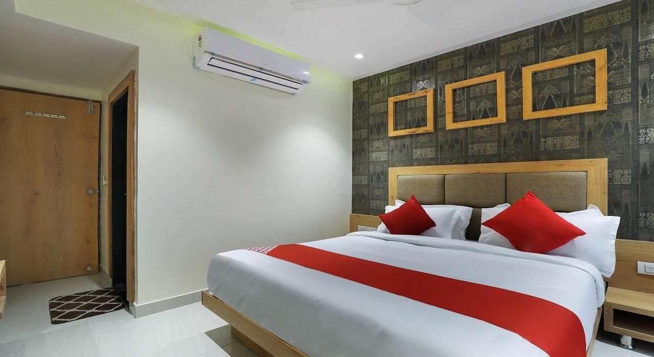 Hotel Rose Gold Double Bed AC Room 4