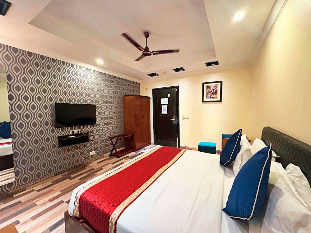 The Oakland Plaza by Orion Hotels Deluxe Double or Twin Room 8