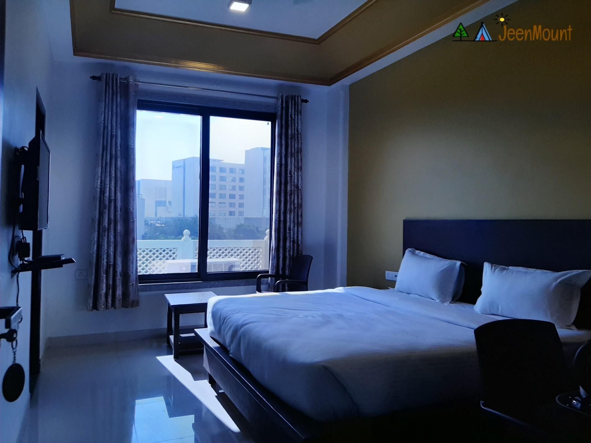 Deluxe Rooms