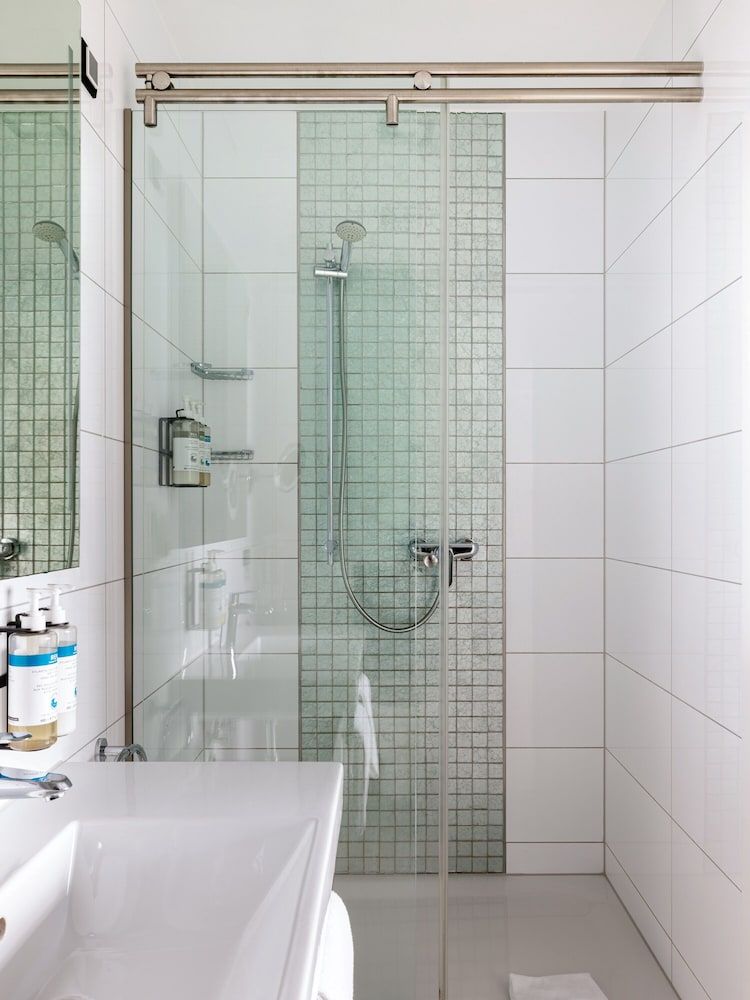 Numa Düsseldorf Artol Large Studio with Kitchenette 9