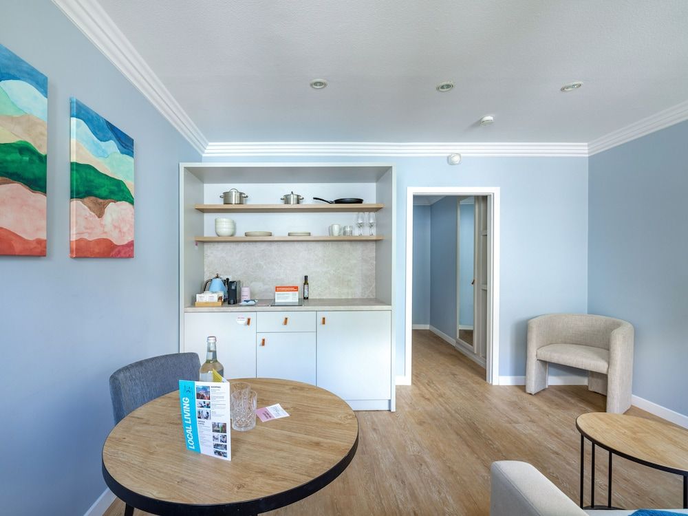 Numa Düsseldorf Artol XL Studio, Kitchenette and Sofa Bed 8