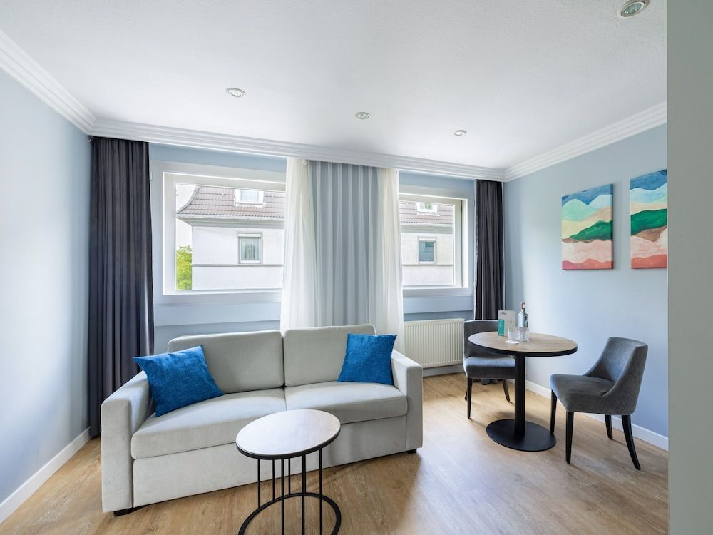 Numa Düsseldorf Artol XL Studio, Kitchenette and Sofa Bed 10