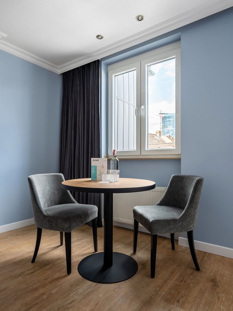 Numa Düsseldorf Artol Large Studio, Kitchenette, Balcony 4