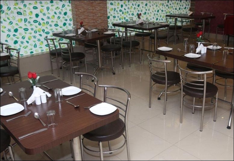undefined Hotel AVN Plaza 5