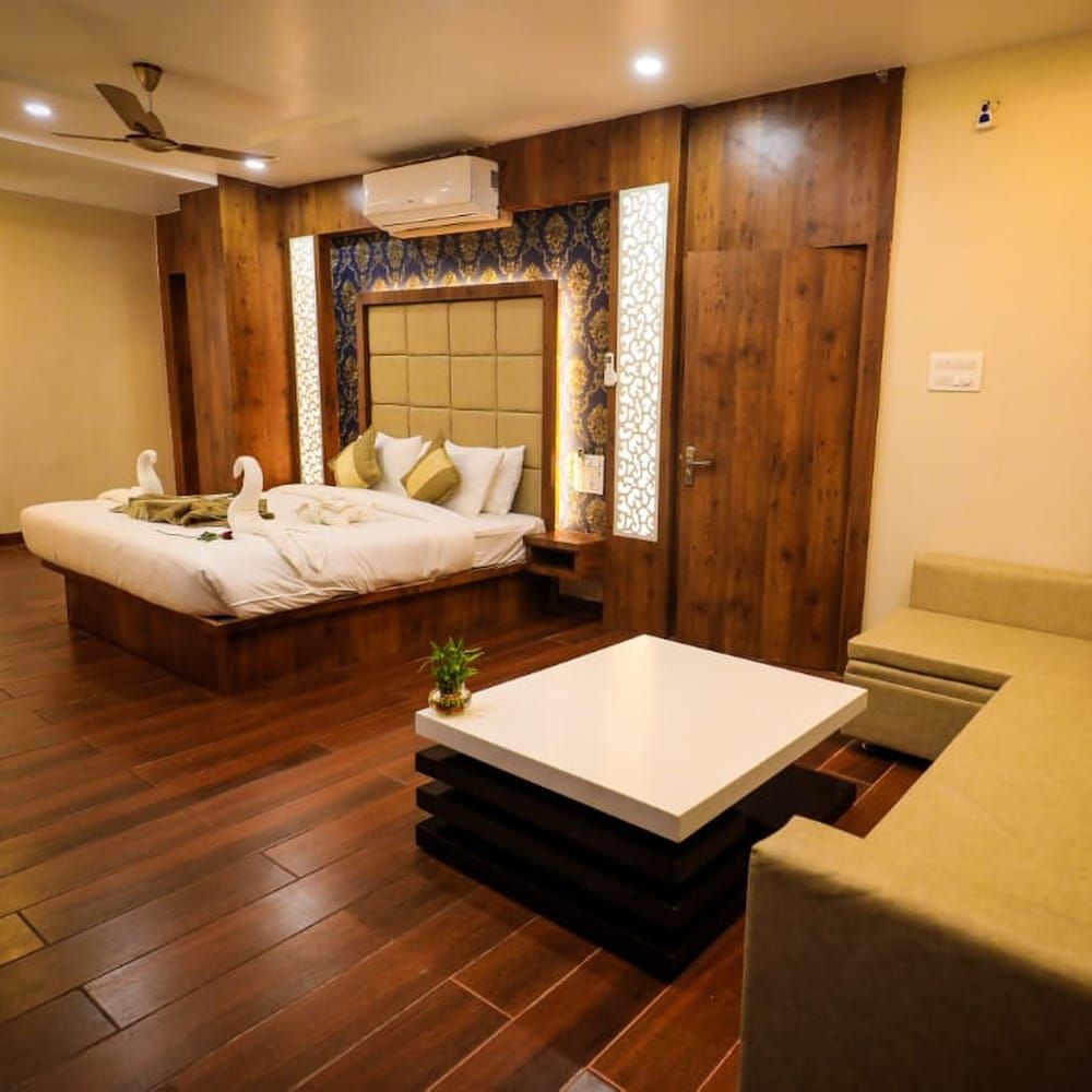 Premium Suite