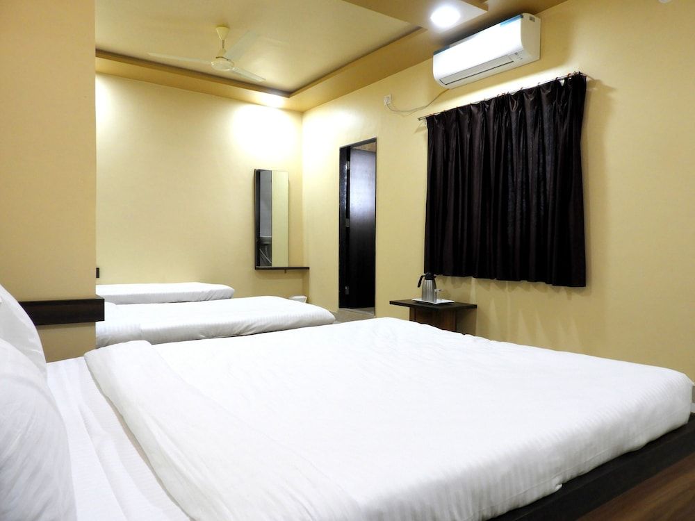 undefined Hotel Daksh 3