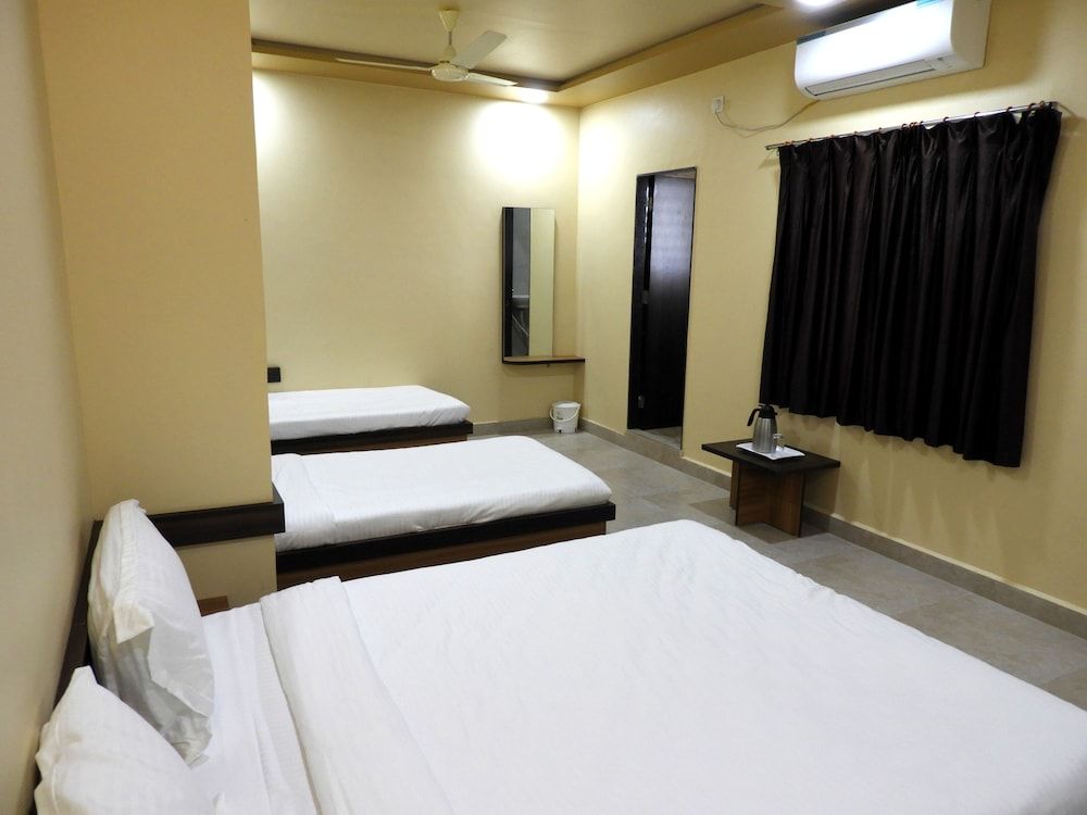 undefined Hotel Daksh 2