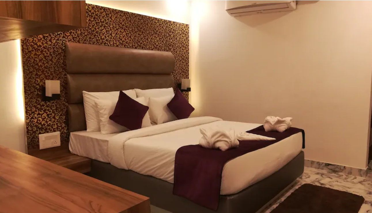 All Season Residency Super Deluxe Room 3