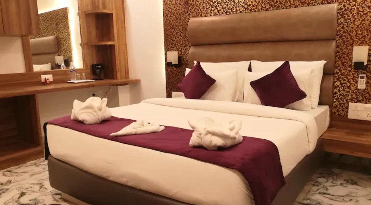 All Season Residency Super Deluxe Room