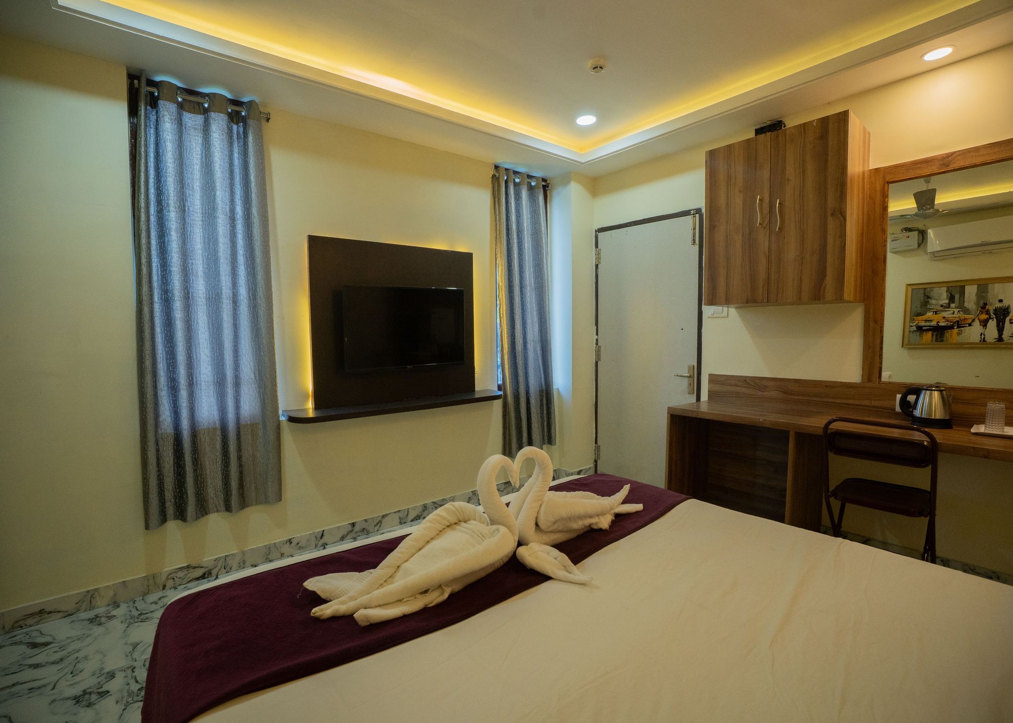 All Season Residency Super Deluxe Room 12