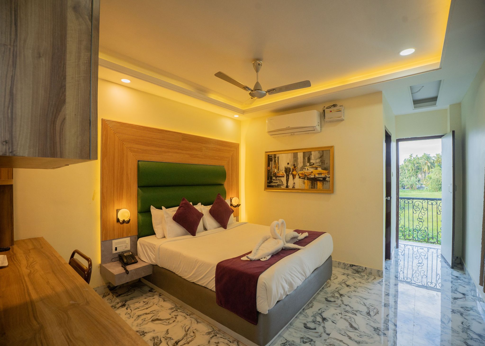 All Season Residency Super Deluxe Room 13