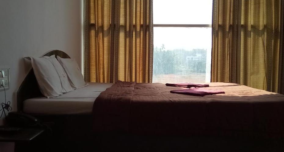 Ekdant Hotel