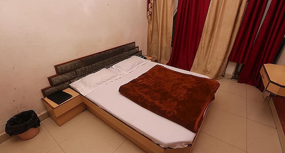 Deluxe Bedroom