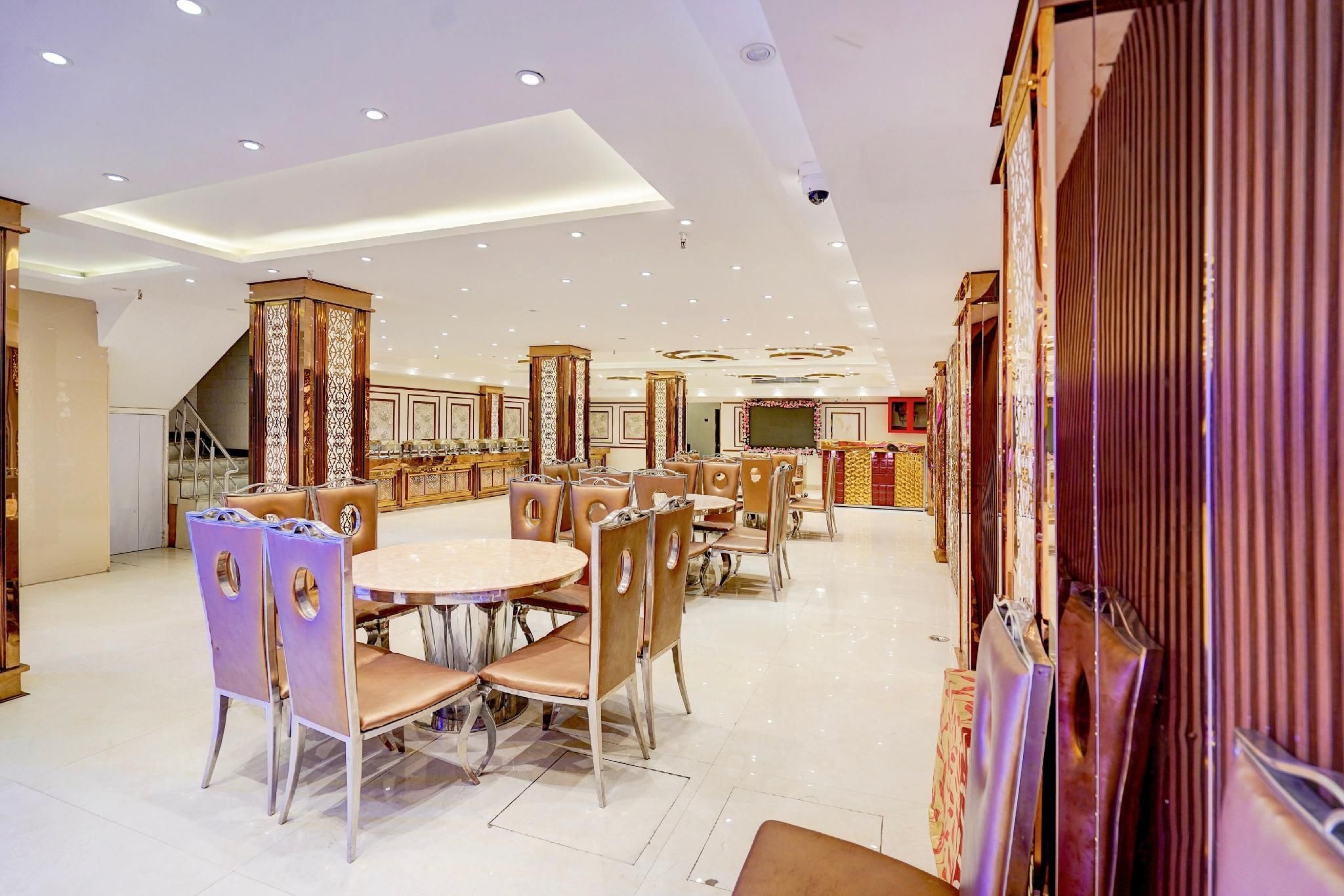 Food & Dining