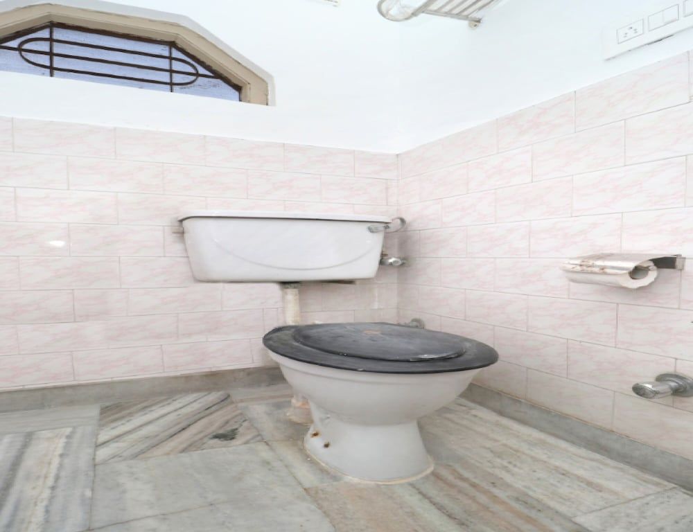 OYO 16098 Hotel Amrit Standard Room 19