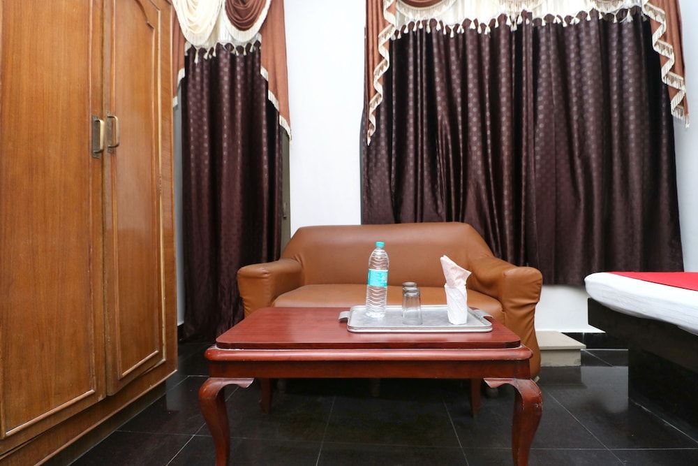 OYO 16098 Hotel Amrit Standard Room 8