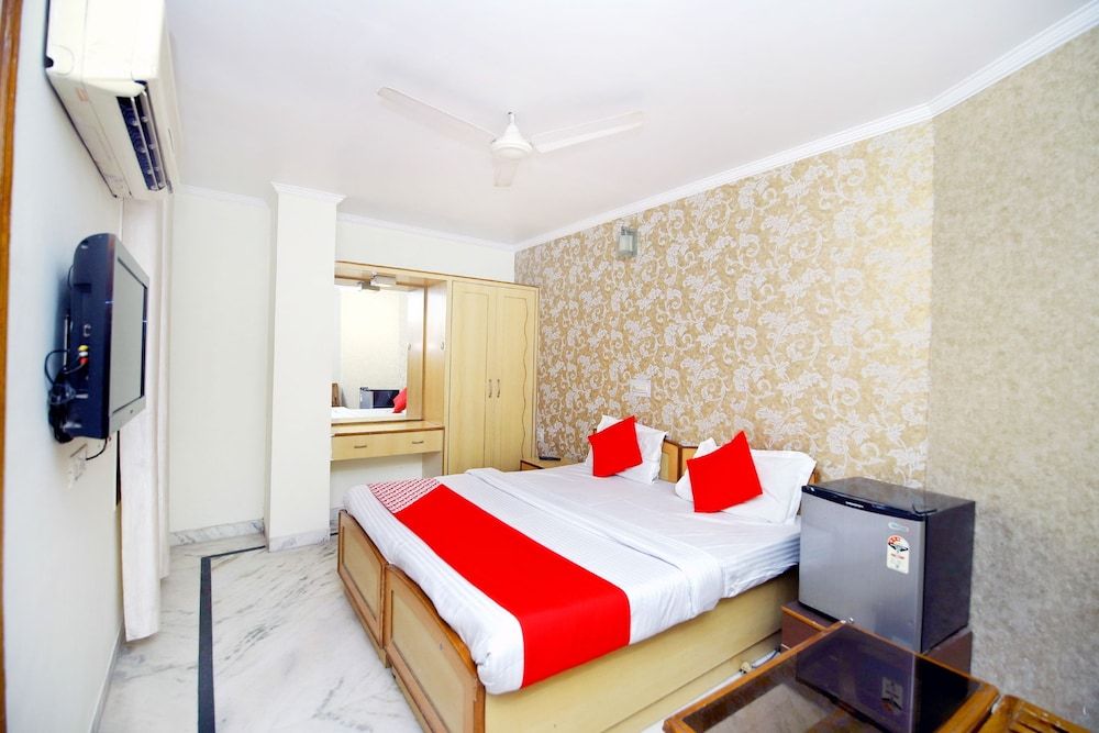 OYO 41618 Hotel Regency Double or Twin Room 26