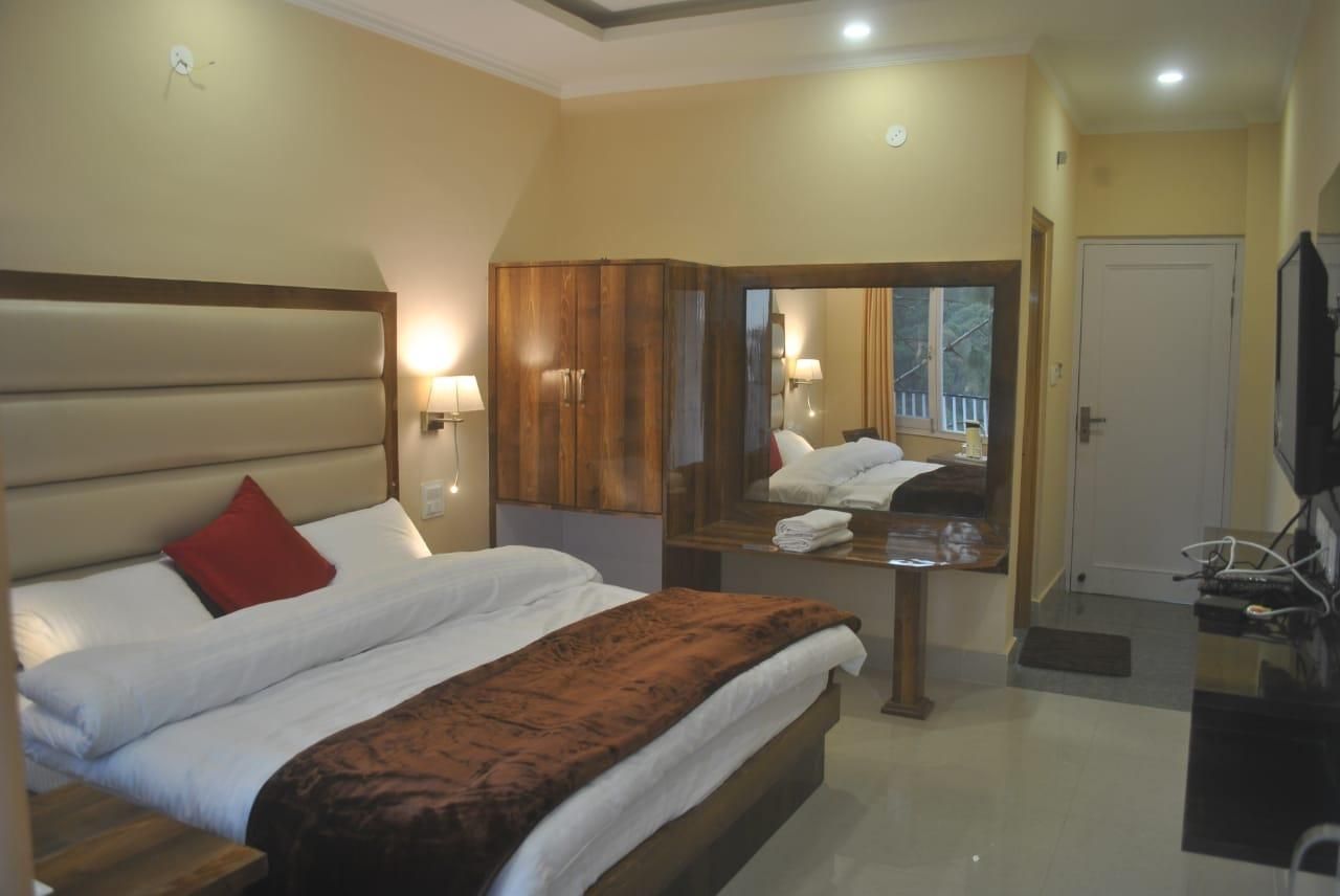 Agastya Residency Deluxe Room( No View) 4