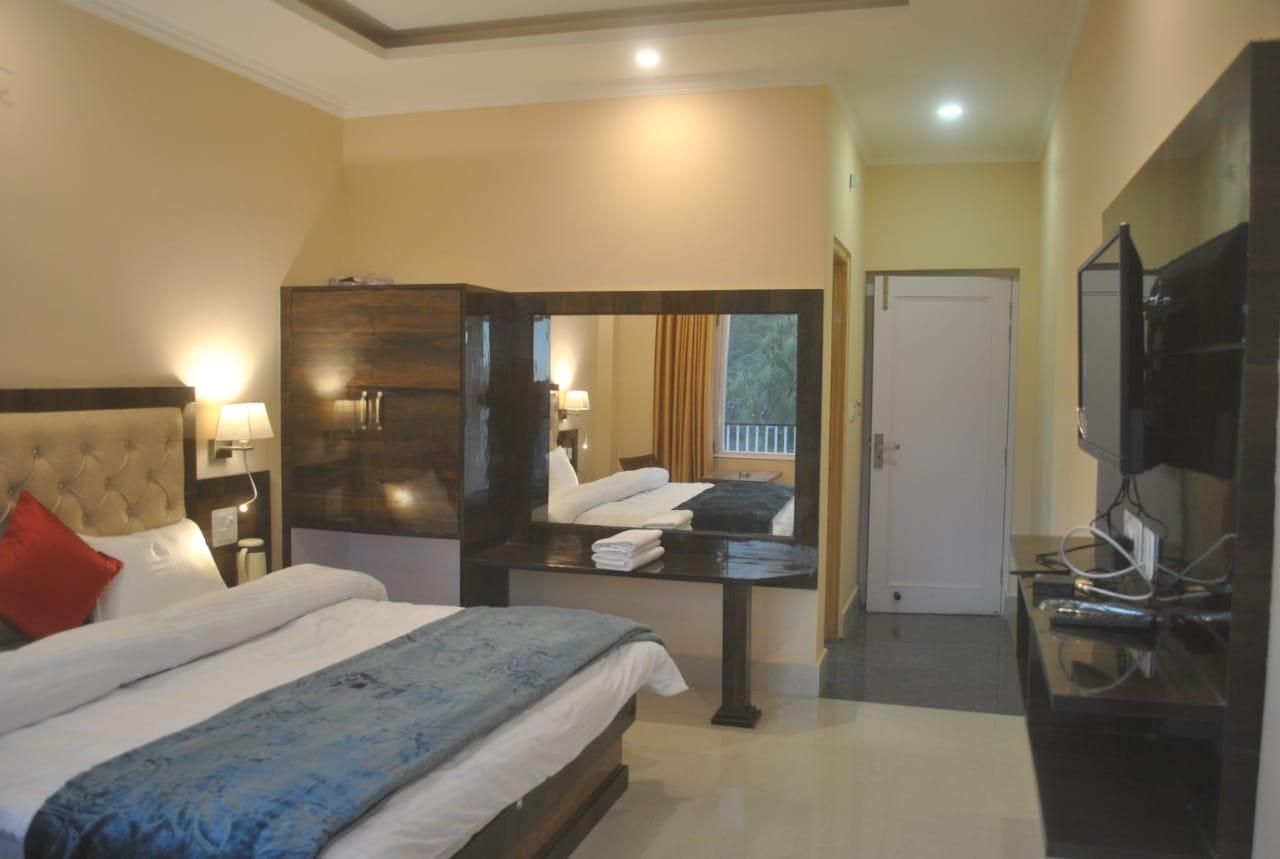 Agastya Residency Deluxe Room( No View) 3