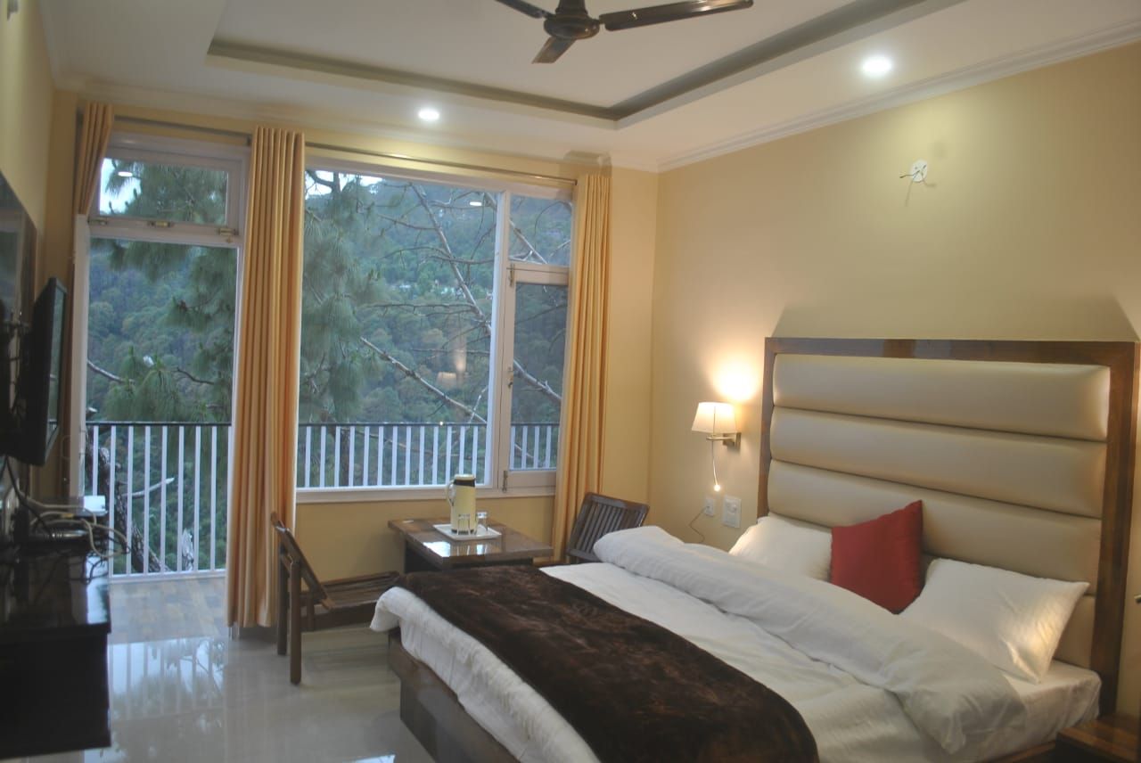 Superior Room with Hill view