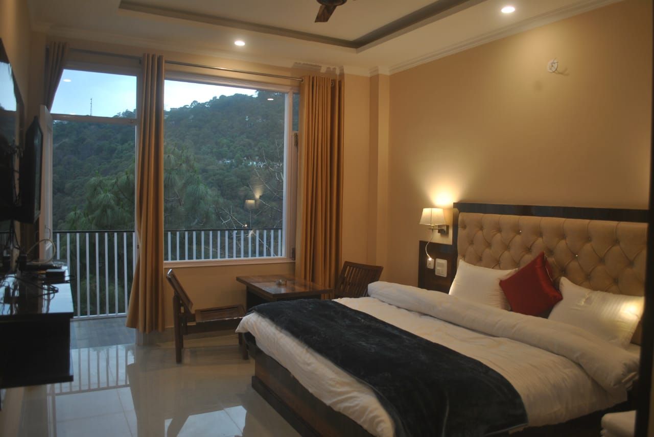 Superior Room with Hill view