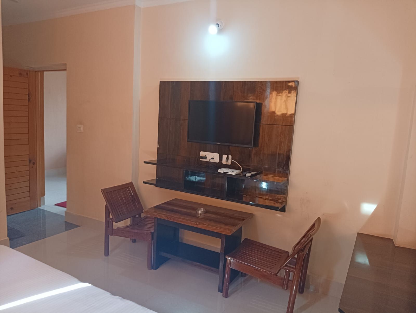 Agastya Residency Deluxe Room( No View) 8