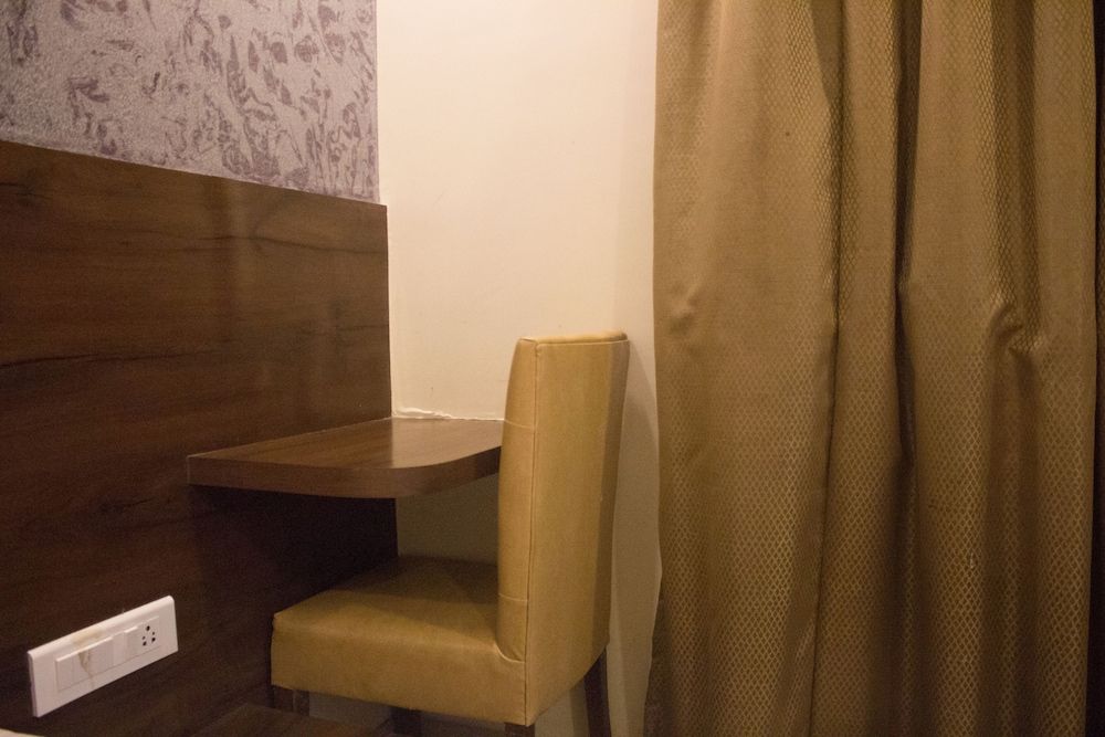 Hotel Highland Residency Executive Room 38