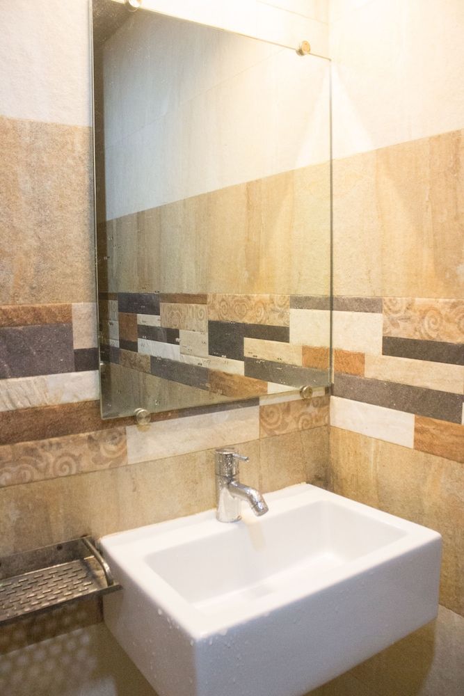 Hotel Highland Residency Executive Room 10