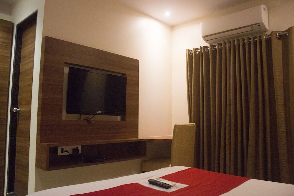 Hotel Highland Residency Executive Room 15