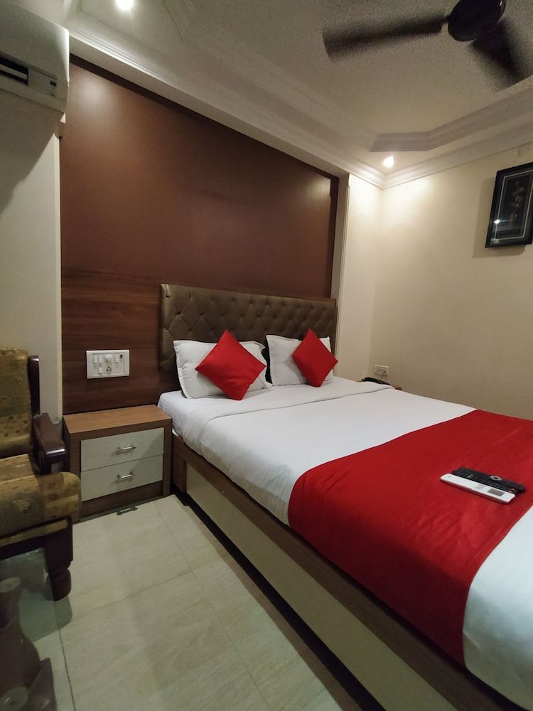 Hotel Highland Residency Executive Room 12