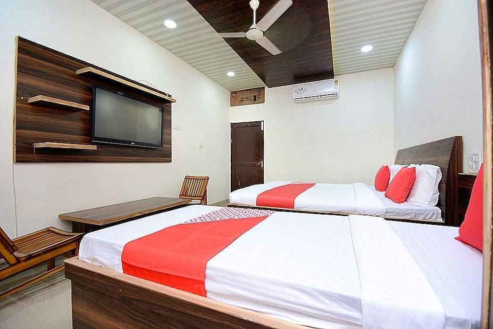 OYO 17133 Hotel Anmol Double or Twin Room 8