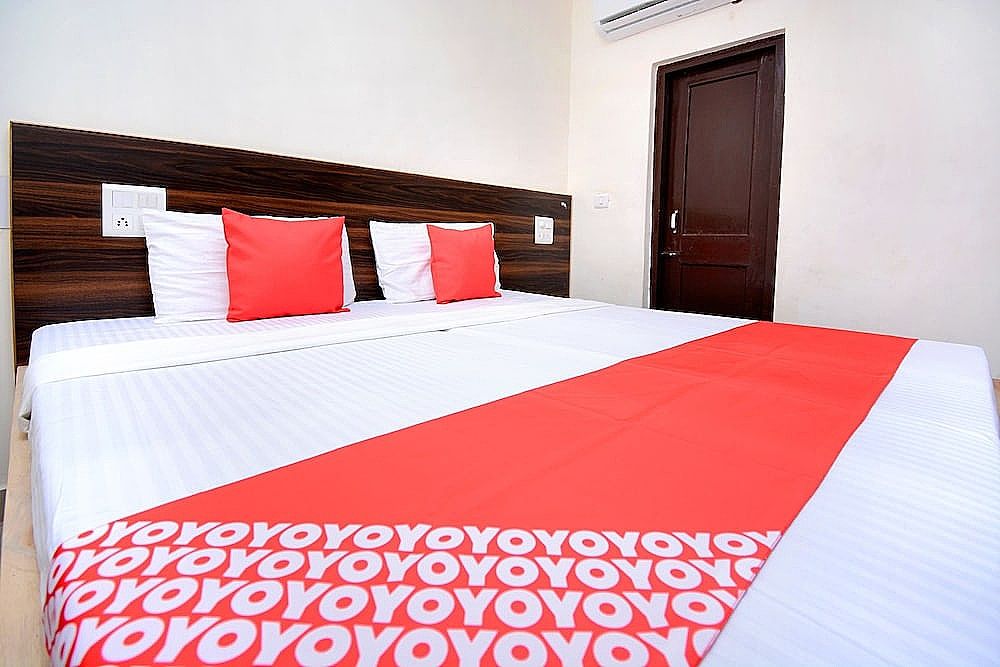 OYO 17133 Hotel Anmol Double or Twin Room 9
