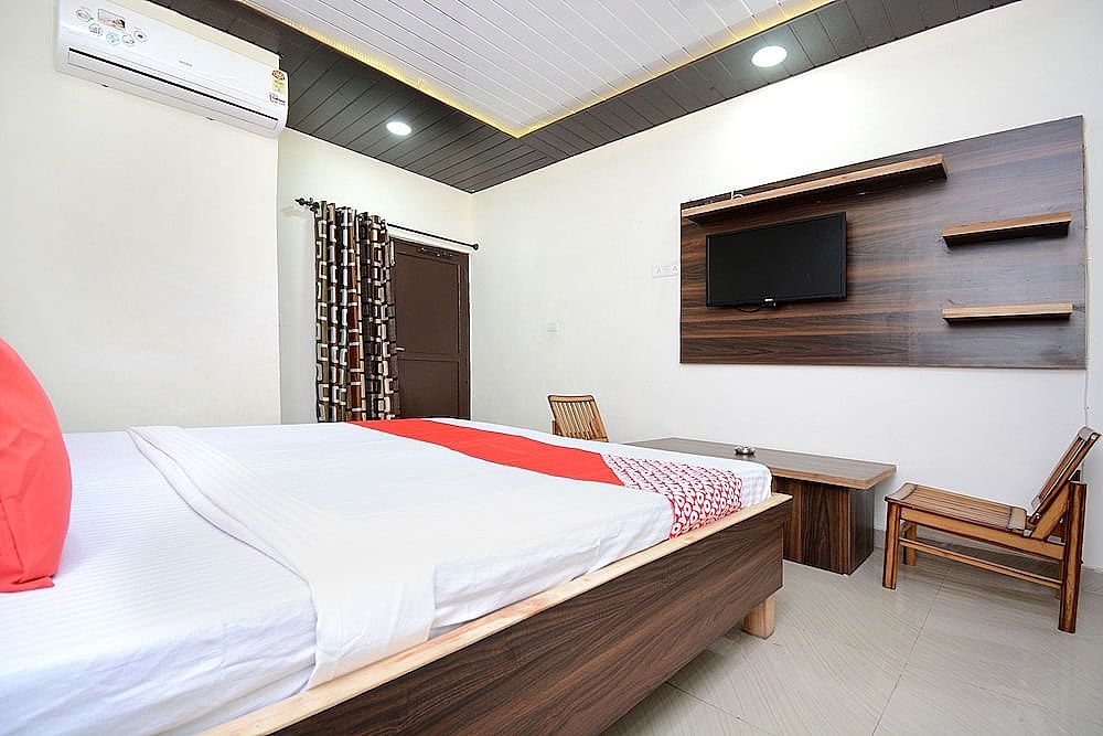OYO 17133 Hotel Anmol Double or Twin Room 17